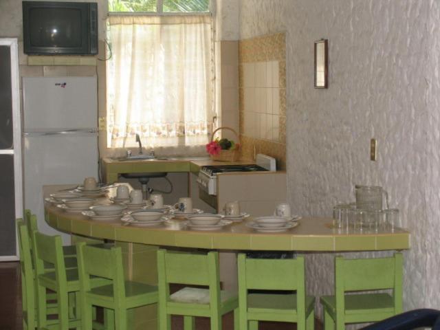 Hotel Y Suites Bugambilias Rincón de Guayabitos Quarto foto